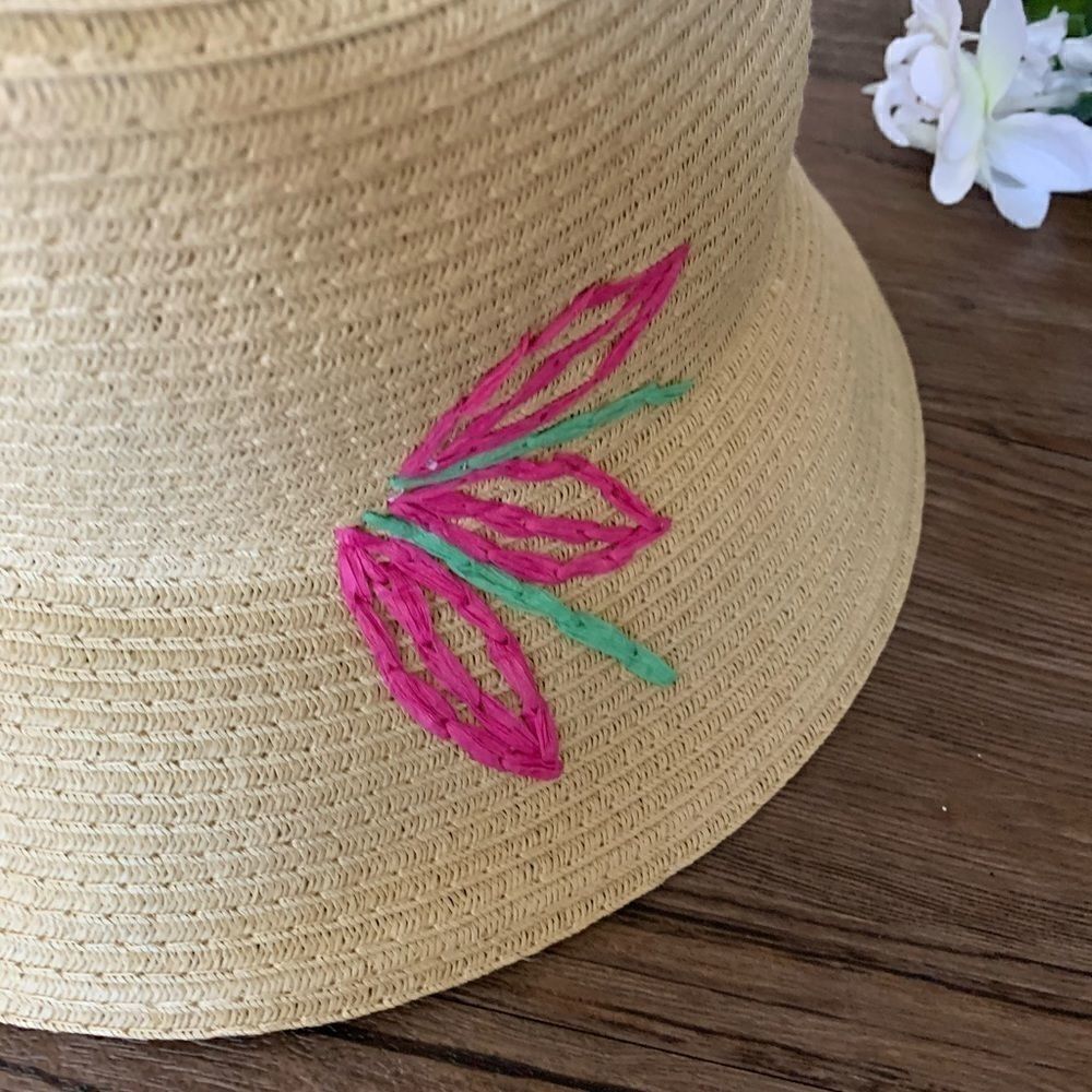 Women's Sun Straw Hat With Embroidered Flower . - Picture 4 of 11